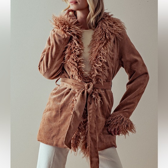 HIPPIE FAUX FUR COAT WITH WAIST TIE - CAMEL - Picture 2 of 5